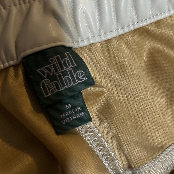 Wild Fable Wide Leg Cargo’s - Picture 4 of 4